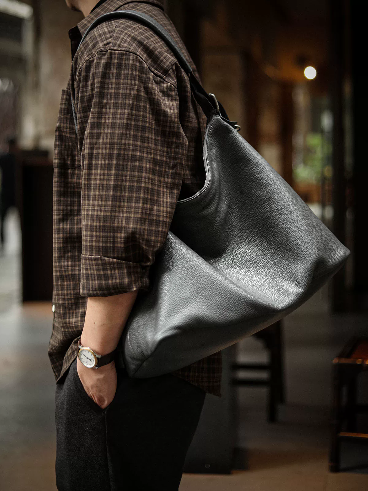 李記 | 原創手工真皮 | 質感超乎想像の大容量斜唄包A8317-2號