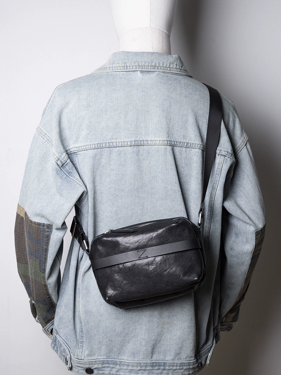 李記 | 原創手工真皮 | 方便出門隨身攜帶の斜唄包B1010號