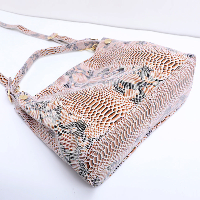 李記 | 原創手工真皮 | 歐美で蛇紋し百搭軟面の托特包B3255號