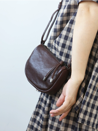 李記 | 原創手工真皮 | 手作製品の復古斜唄小包B637號