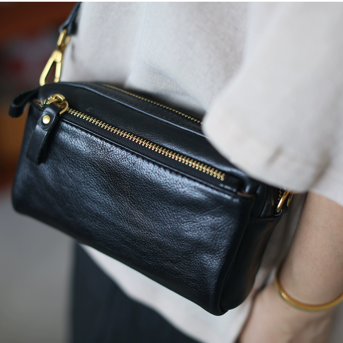 李記 | 原創手工真皮 | 日式經典設計の斜唄包cb495號