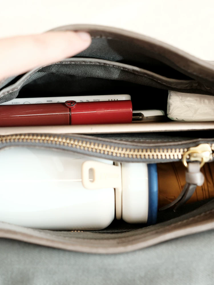 李記 | 原創手工真皮 | 巨能裝！小眾復古學院風郵差包D-70962號