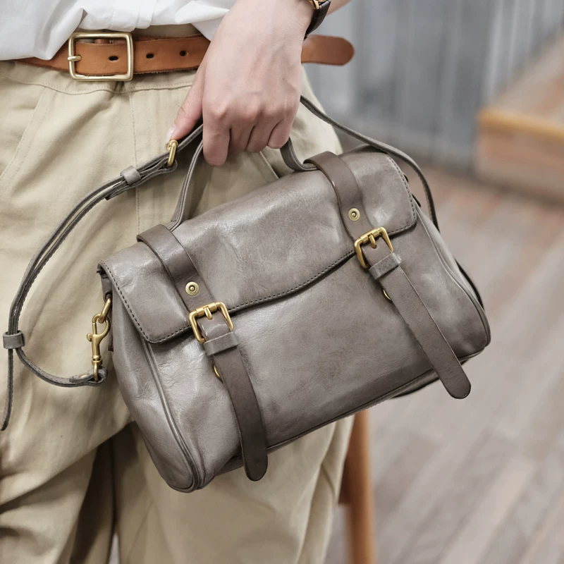 李記 | 原創手工真皮 | 巨能裝！小眾復古學院風郵差包D-70962號