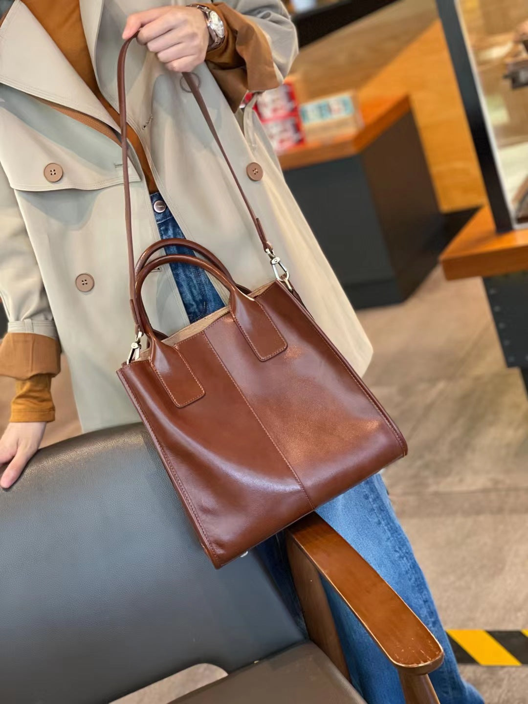 Li Ji | Original handmade genuine leather | Western-style and versatile daily handbag No. D9232 