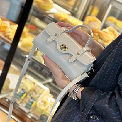 李記 | 原創手工真皮 | 個性が颯爽と復古小方包D9256號