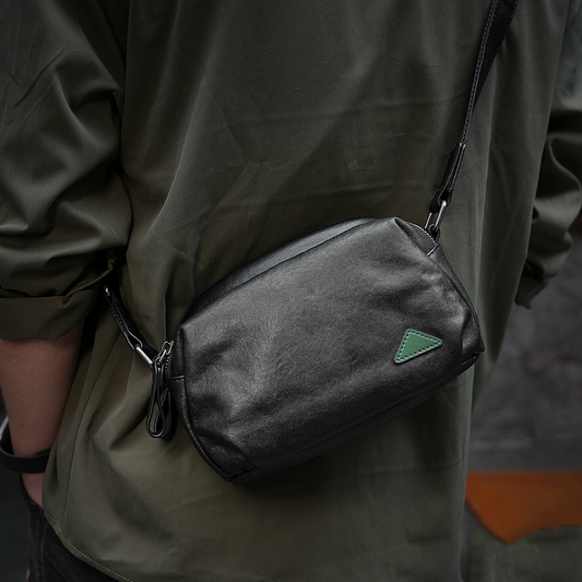 李記 | 原創手工真皮 | 【輕感系列】隨行胸包DJ1118號