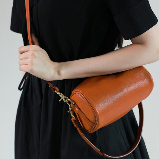 Li Ji | Original handmade genuine leather | Vegetable-tanned first-layer cowhide, small cylinder, Boston bag No. KB2166