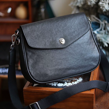 李記 | 原創手工真皮 | 輕復古感の都市通勤休閒風斜唄包LS-HY81號