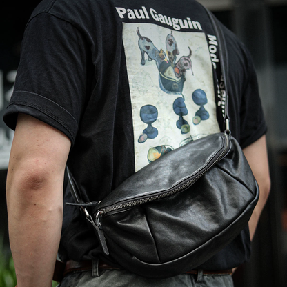 李記 | 原創手工真皮 | 輕鬆拿捏“都市精緻鬆弛感”の騎行胸包ls8301號