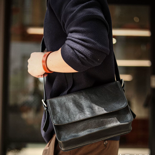 李記 | 原創手工真皮 | 輕熟風の翻蓋斜唄包ls8560號