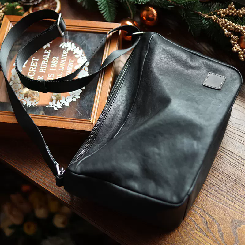 李記 | 原創手工真皮 | 枕頭型で簡約の通勤包LS8940號