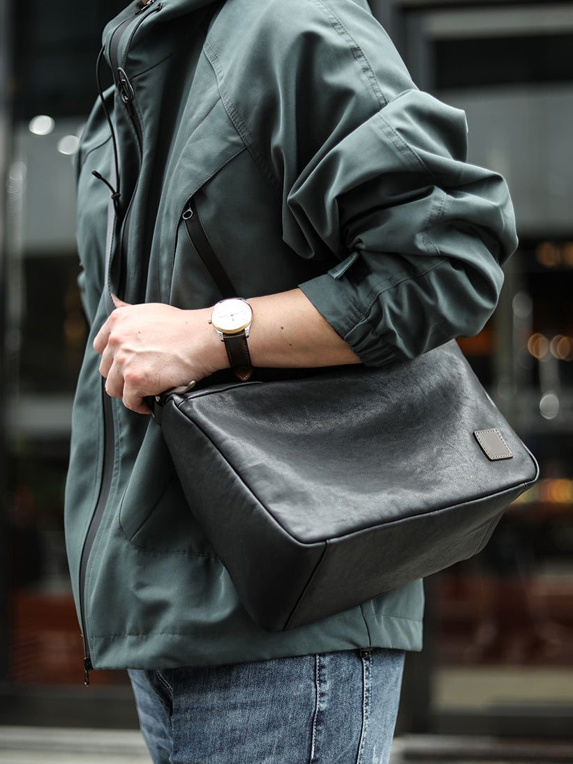 李記 | 原創手工真皮 | 枕頭型で簡約の通勤包LS8940號
