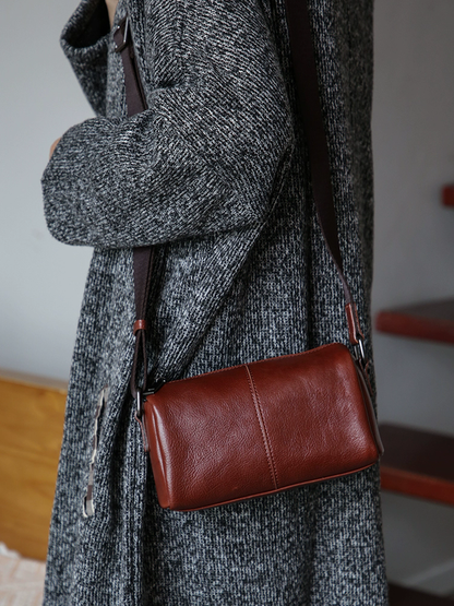 李記 | 原創手工真皮 | 輕便い極簡風設計斜唄包M179號