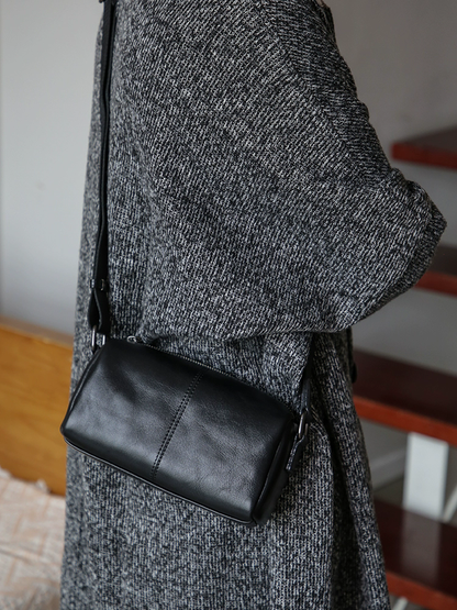 李記 | 原創手工真皮 | 輕便い極簡風設計斜唄包M179號