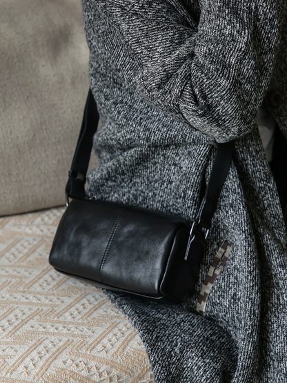 李記 | 原創手工真皮 | 輕便い極簡風設計斜唄包M179號