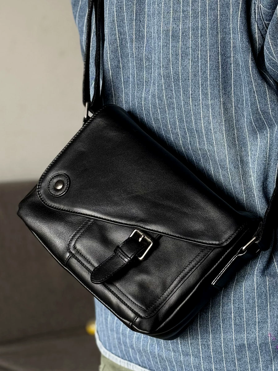 李記 | 原創手工真皮 | 強い質感を体現し斜唄包m227號