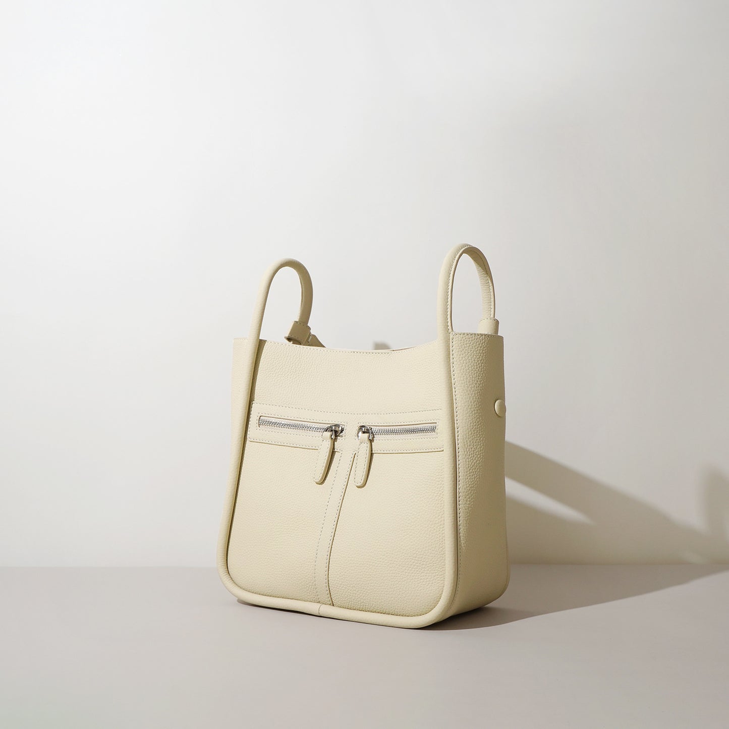 李記 | 原創手工真皮 | 頭層の柔ら皮質で水桶包M7892號