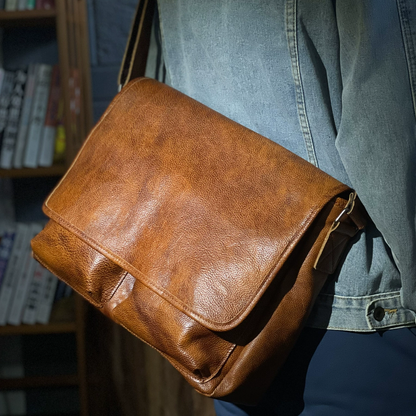 李記 | 原創手工真皮 | 簡潔で革製品の郵差包N145號