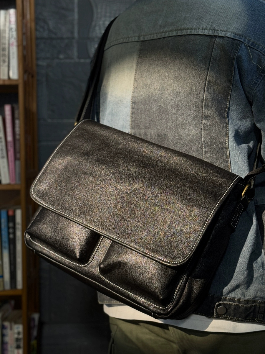 李記 | 原創手工真皮 | 簡潔で革製品の郵差包N145號