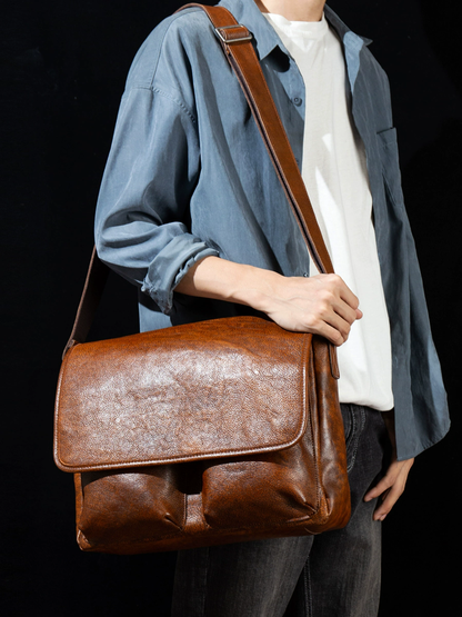 李記 | 原創手工真皮 | 簡潔で革製品の郵差包N145號