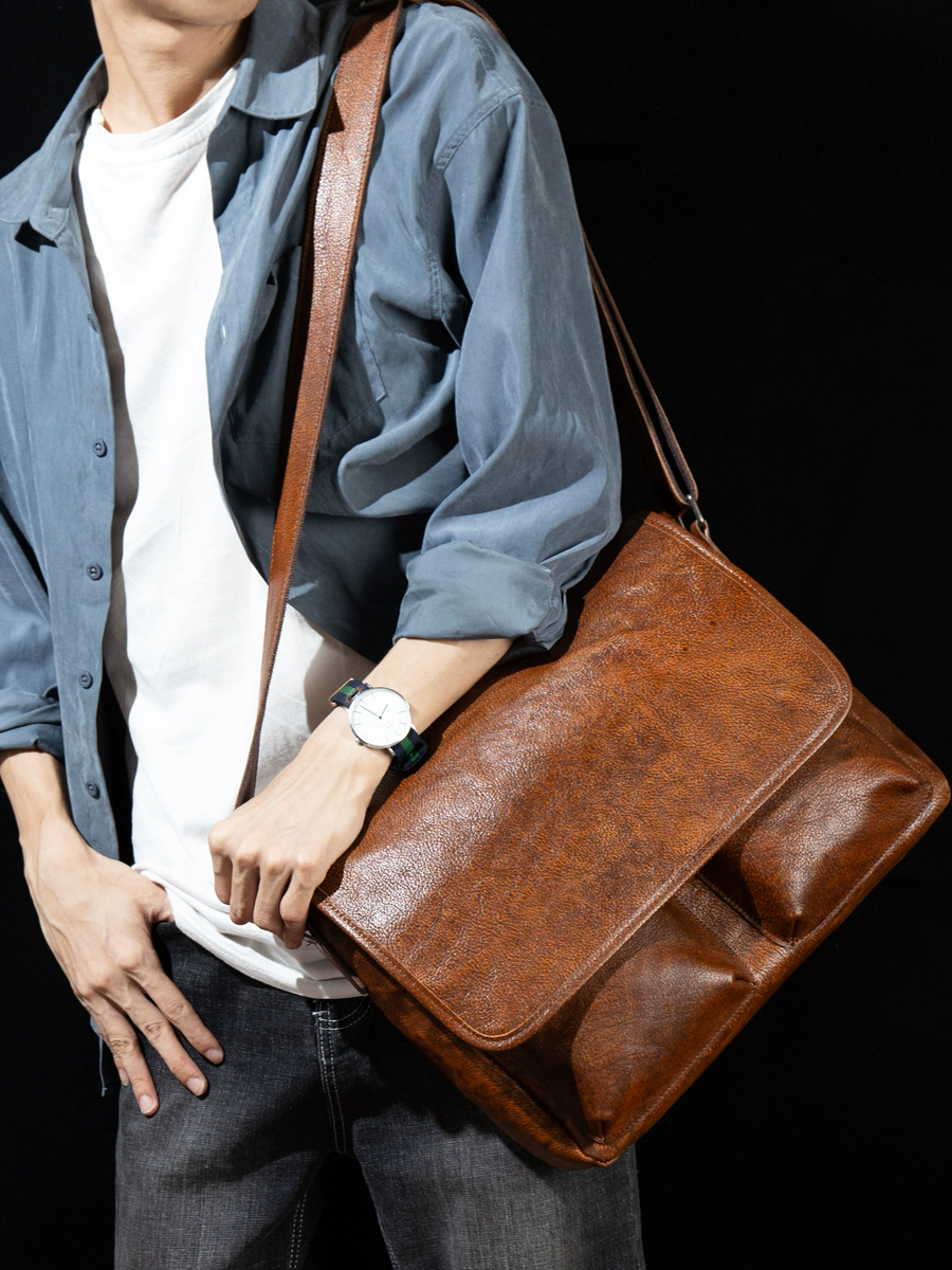 李記 | 原創手工真皮 | 簡潔で革製品の郵差包N145號