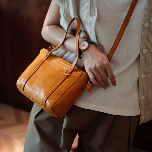 李記 | 原創手工真皮 | 日系文芸のけだるい風斜唄包NT8323號