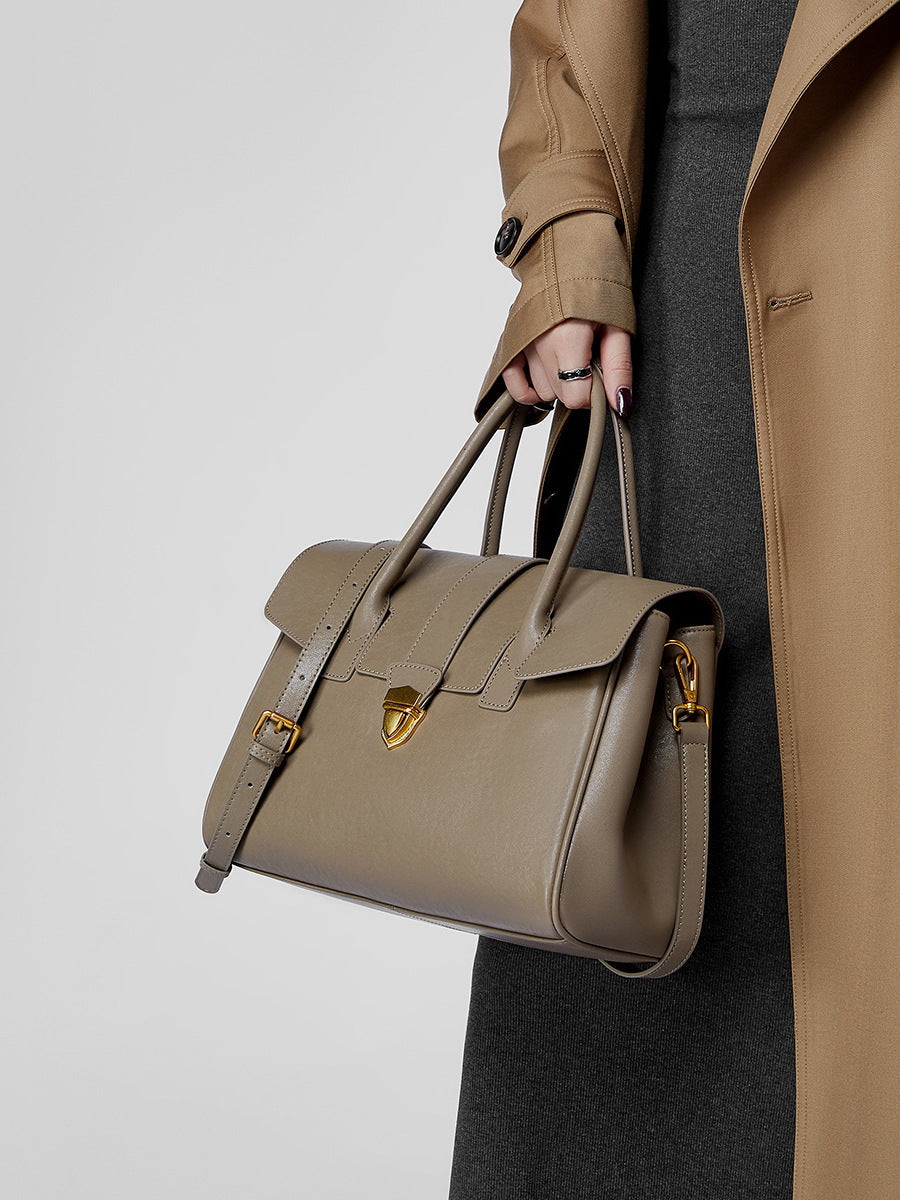 李記 | 原創手工真皮 | 植鞣牛皮で復古バ通勤手提包Q2910號