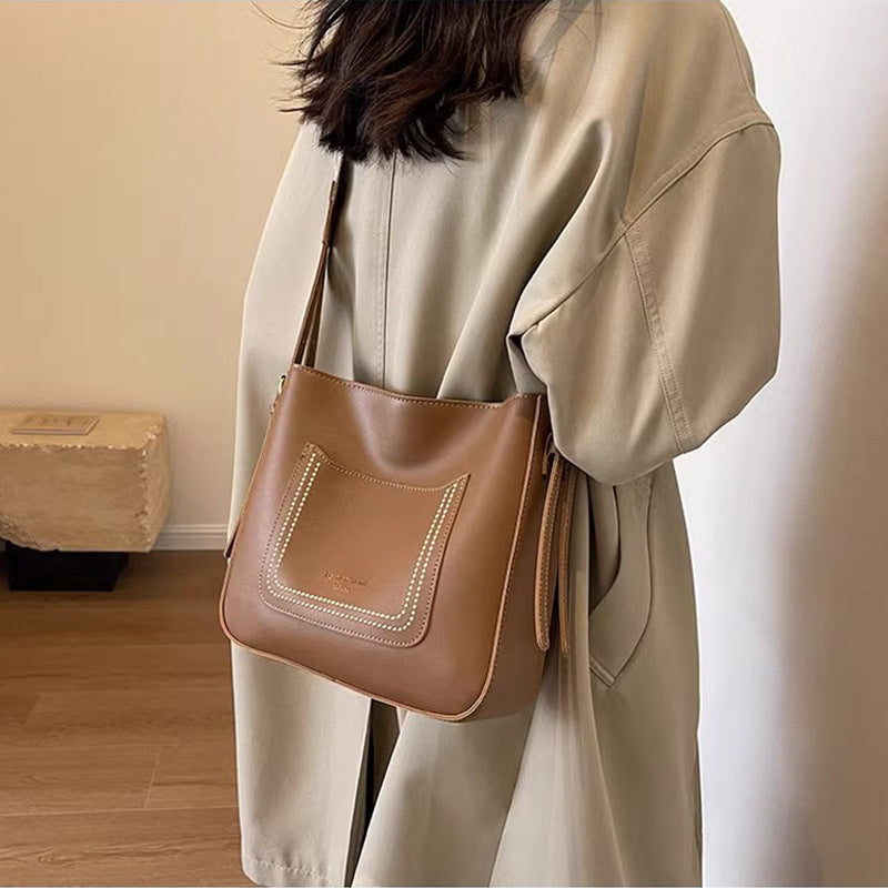 李記 | 原創手工真皮 | 民族風~寬肩帶で斜唄包v92334號