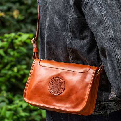 李記 | 原創手工真皮 | 純牛皮で九宮紋飾の肩背包YB0224號