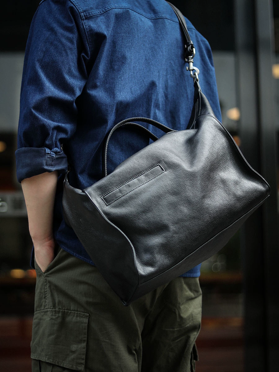 李記 | 原創手工真皮 | 打破老氣沉悶感の差旅包a8263號