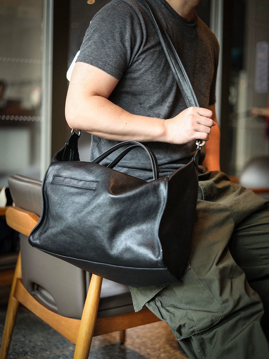 李記 | 原創手工真皮 | 打破老氣沉悶感の差旅包a8263號