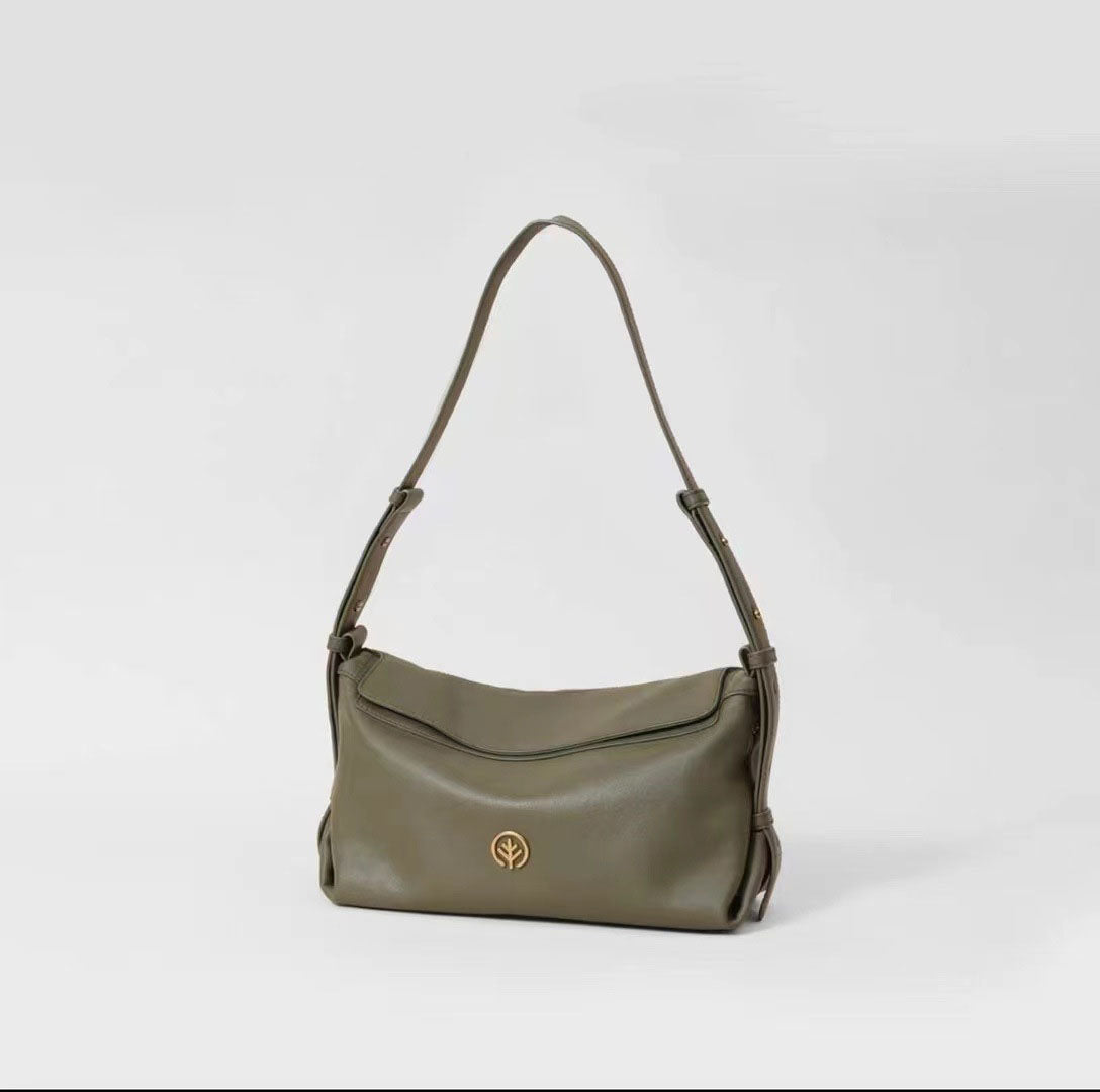 李記 | 原創手工真皮 | 本革の質感が満点な枕頭包BA55號