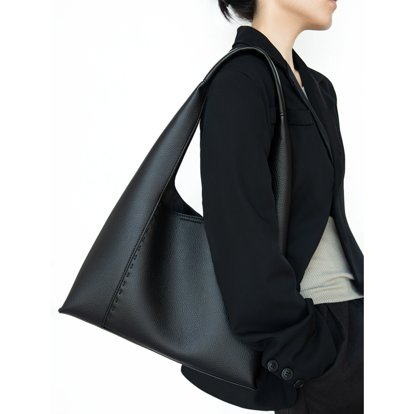 李記 | 原創手工真皮 | 極簡で純黑し通勤包bb15號