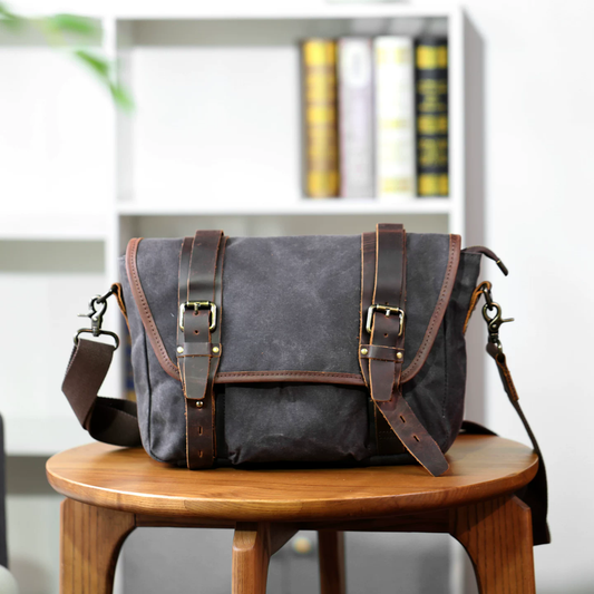 李記 | 原創手工真皮 | 油蠟防水帆布配牛皮の郵差包jc205號