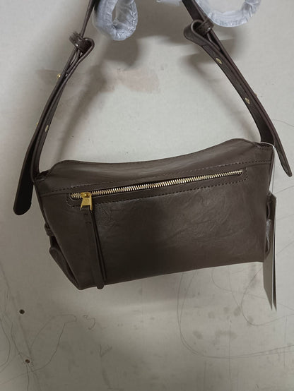 李記 | 原創手工真皮 | 本革の質感が満点な枕頭包BA55號