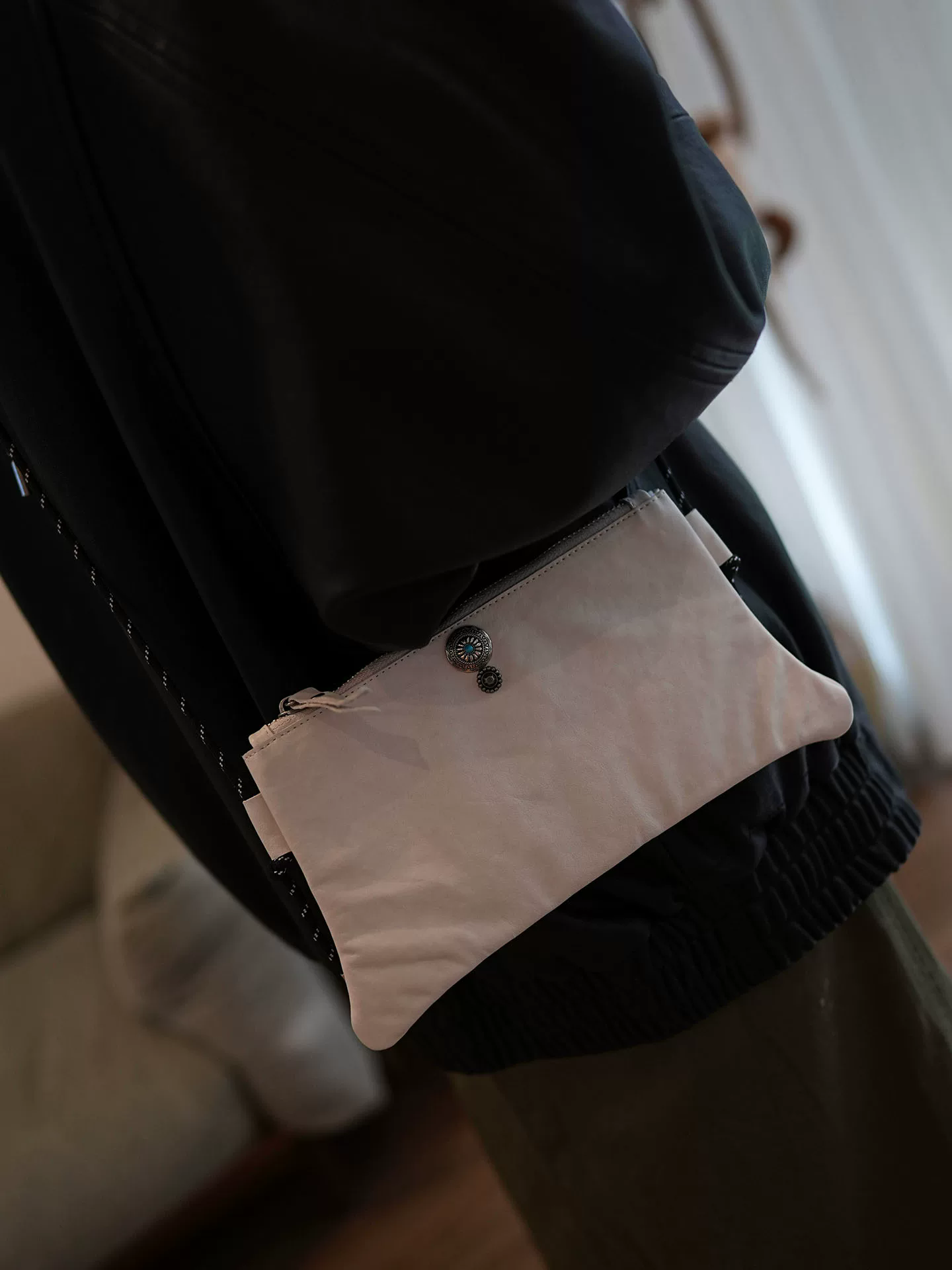 李記 | 原創手工真皮 | 簡約復古~鉚釘高級感の斜唄包ls172號