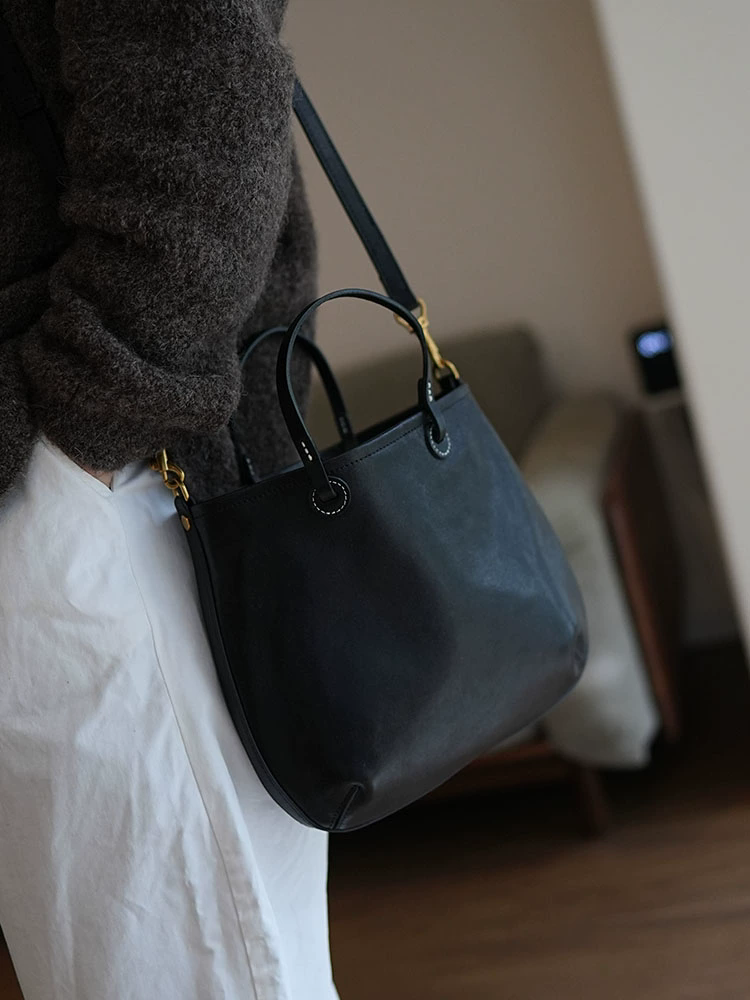 李記 | 原創手工真皮 | 職人が手作業で通勤包ls238號