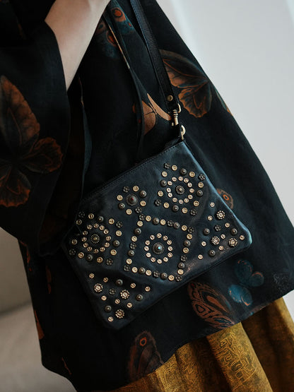 李記 | 原創手工真皮 | 洋氣復古ド職人が手作業で鉚釘小方包ls268號