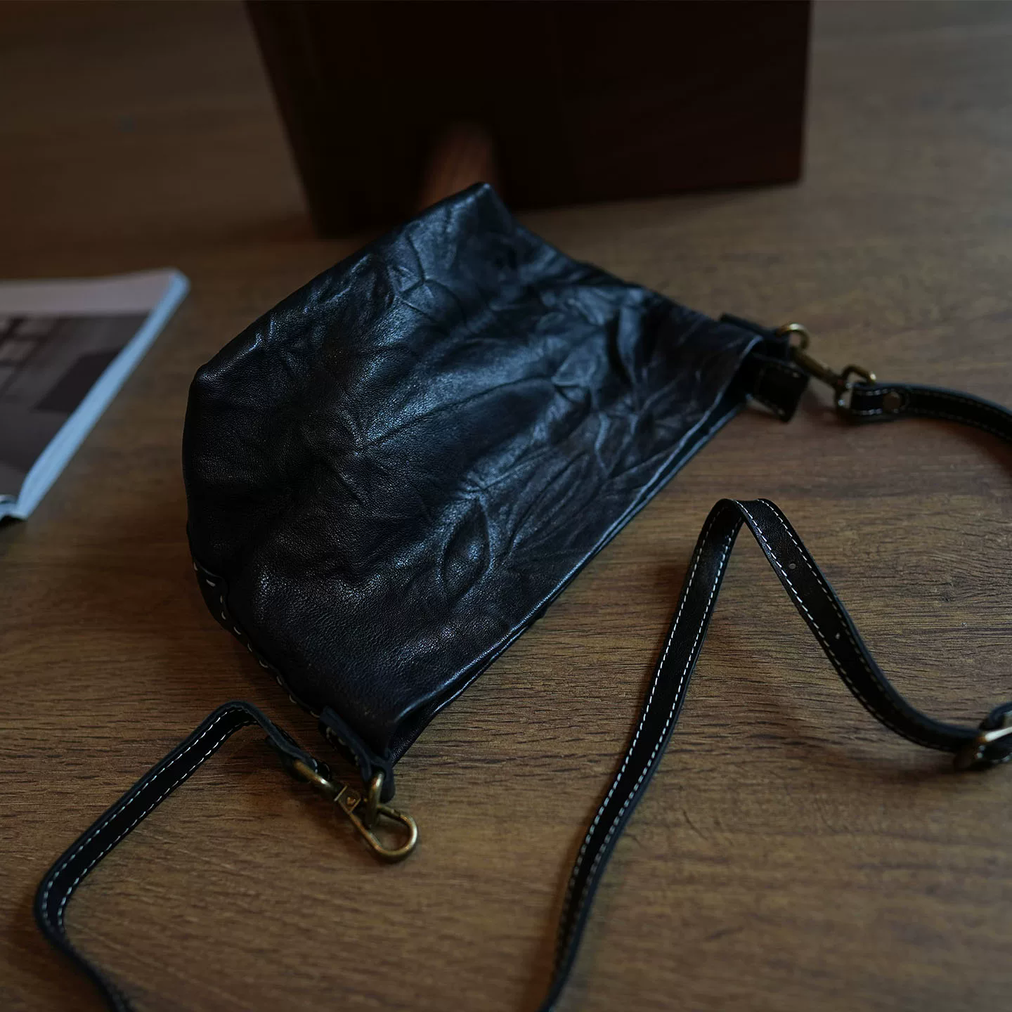 李記 | 原創手工真皮 | 很洋氣の復古褶皺斜唄包ls275號