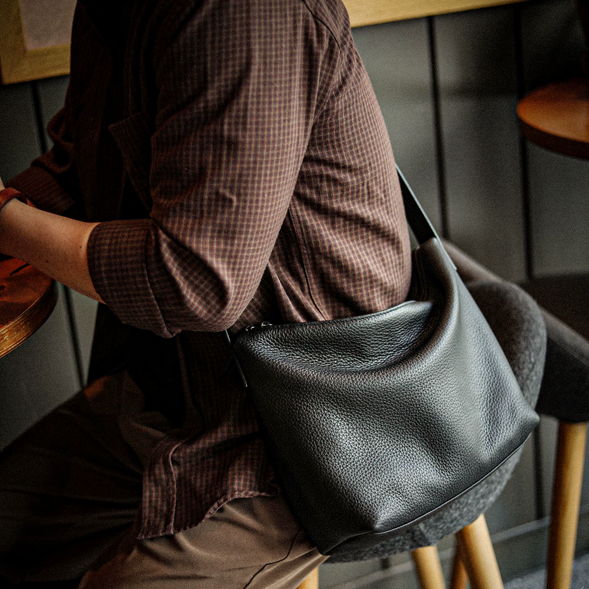 李記 | 原創手工真皮 | 輕薄隨身舒適便捷の斜唄包ls316號