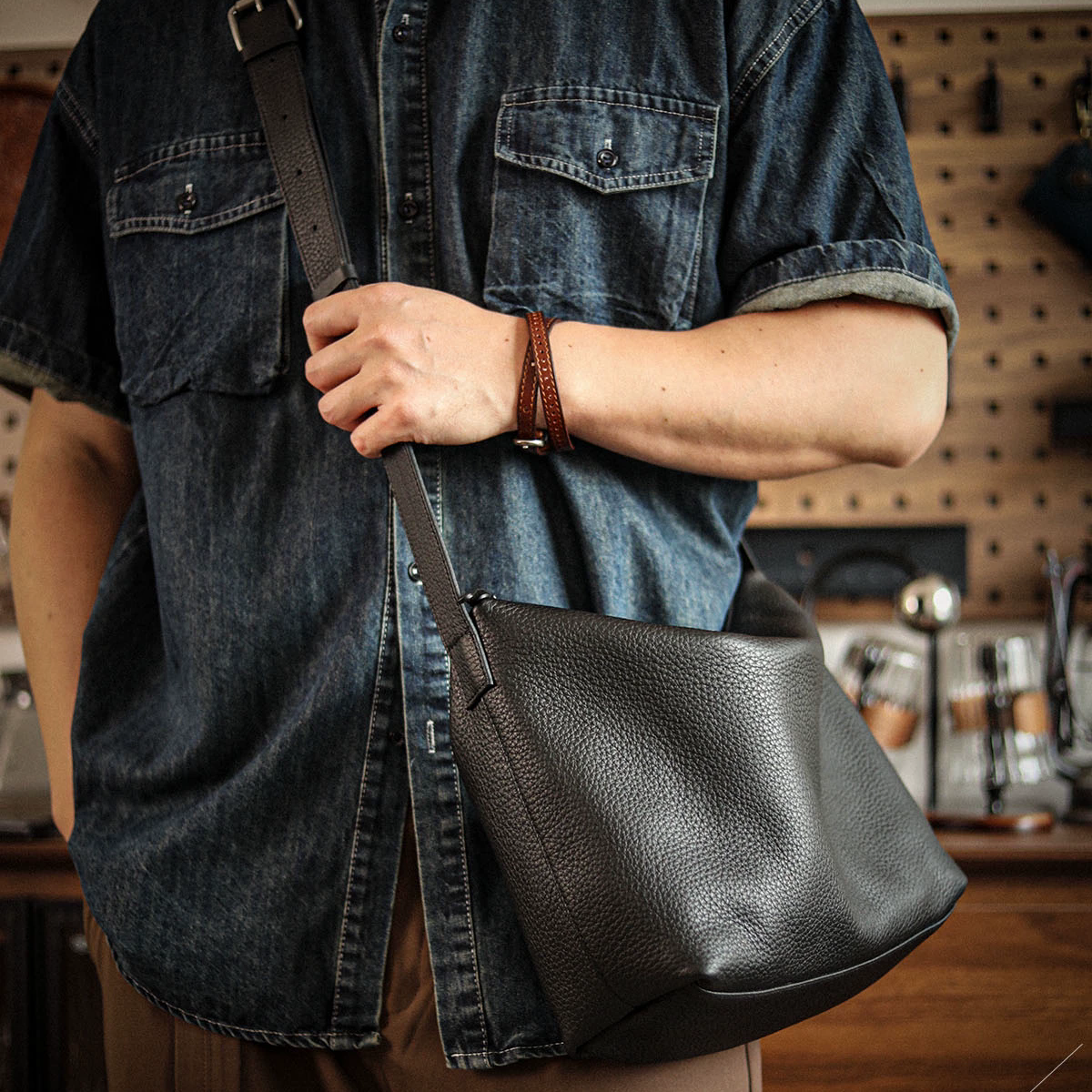 李記 | 原創手工真皮 | 輕薄隨身舒適便捷の斜唄包ls316號