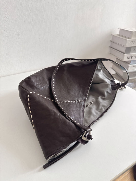 李記 | 原創手工真皮 | 容量很大且百搭の斜唄包ls436號