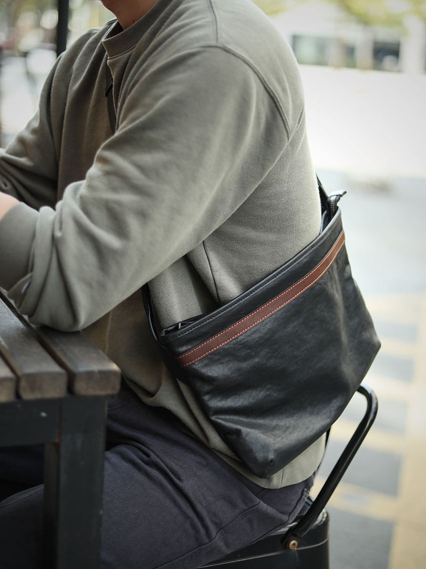 李記 | 原創手工真皮 | 輕薄軟牛革い橫款方形で休閒包ls8206號