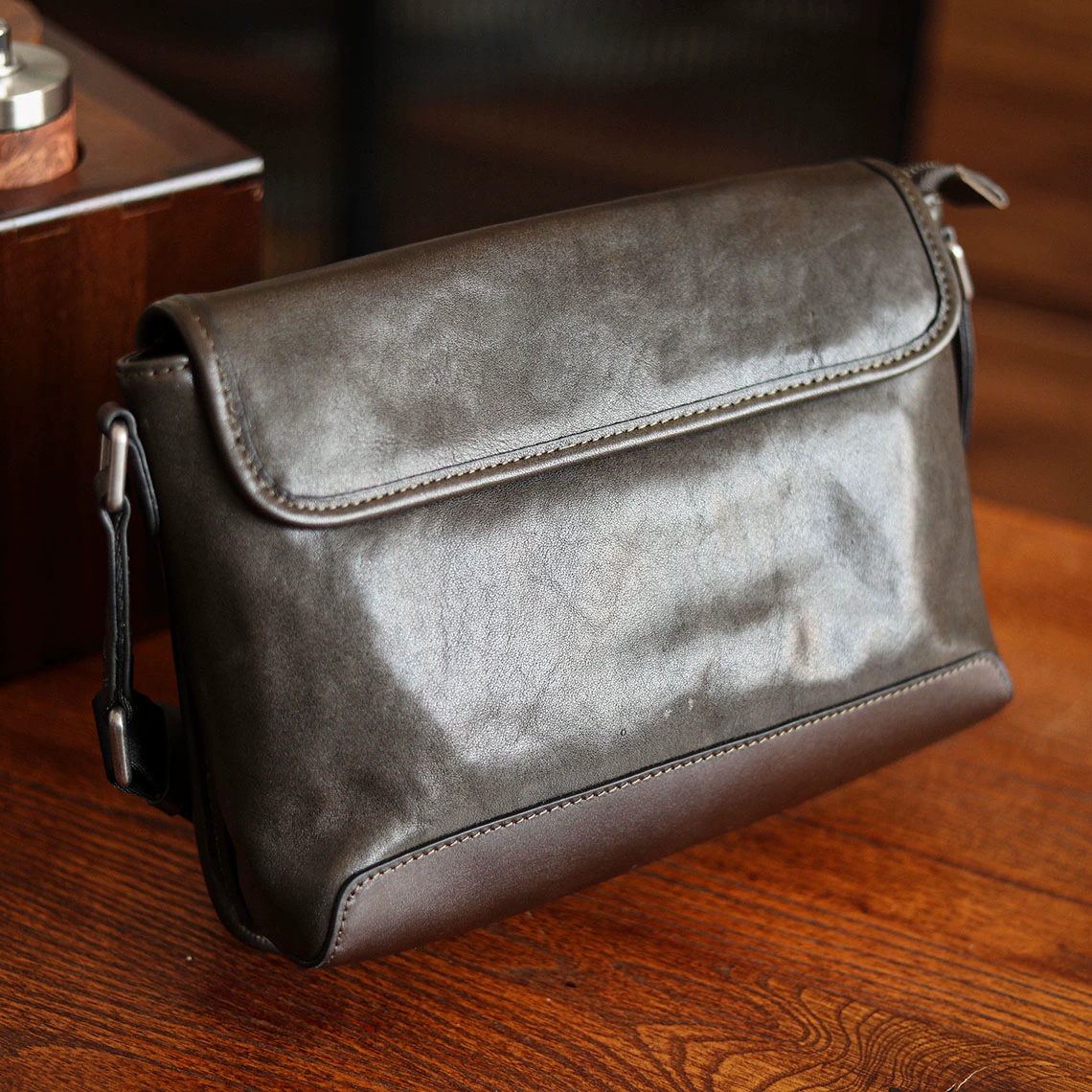 李記 | 原創手工真皮 | 実用い輕便隨身包ls8279號