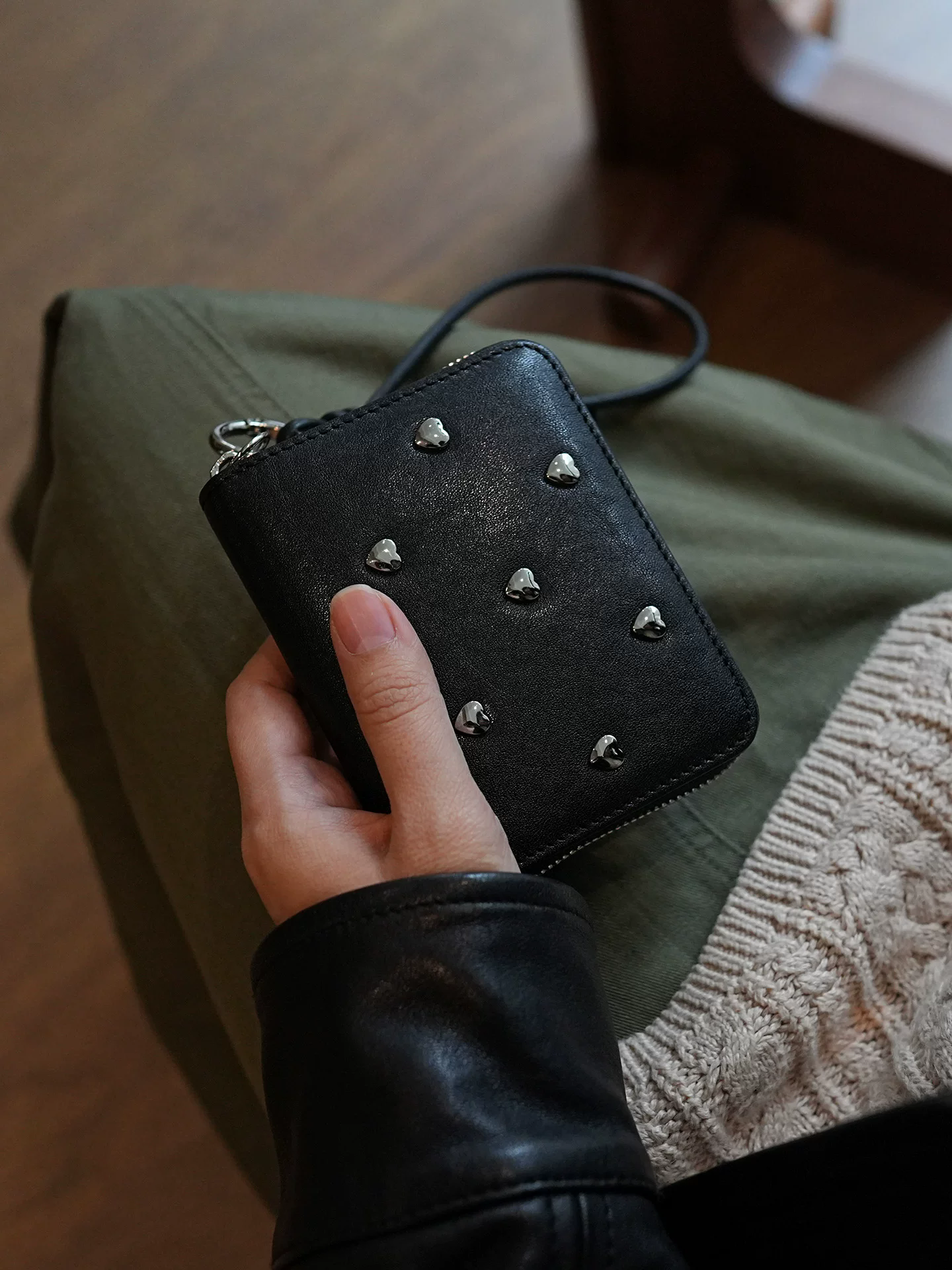 李記 | 原創手工真皮 | 愛心鉚釘の短款兩折拉鍊零錢包ls91號