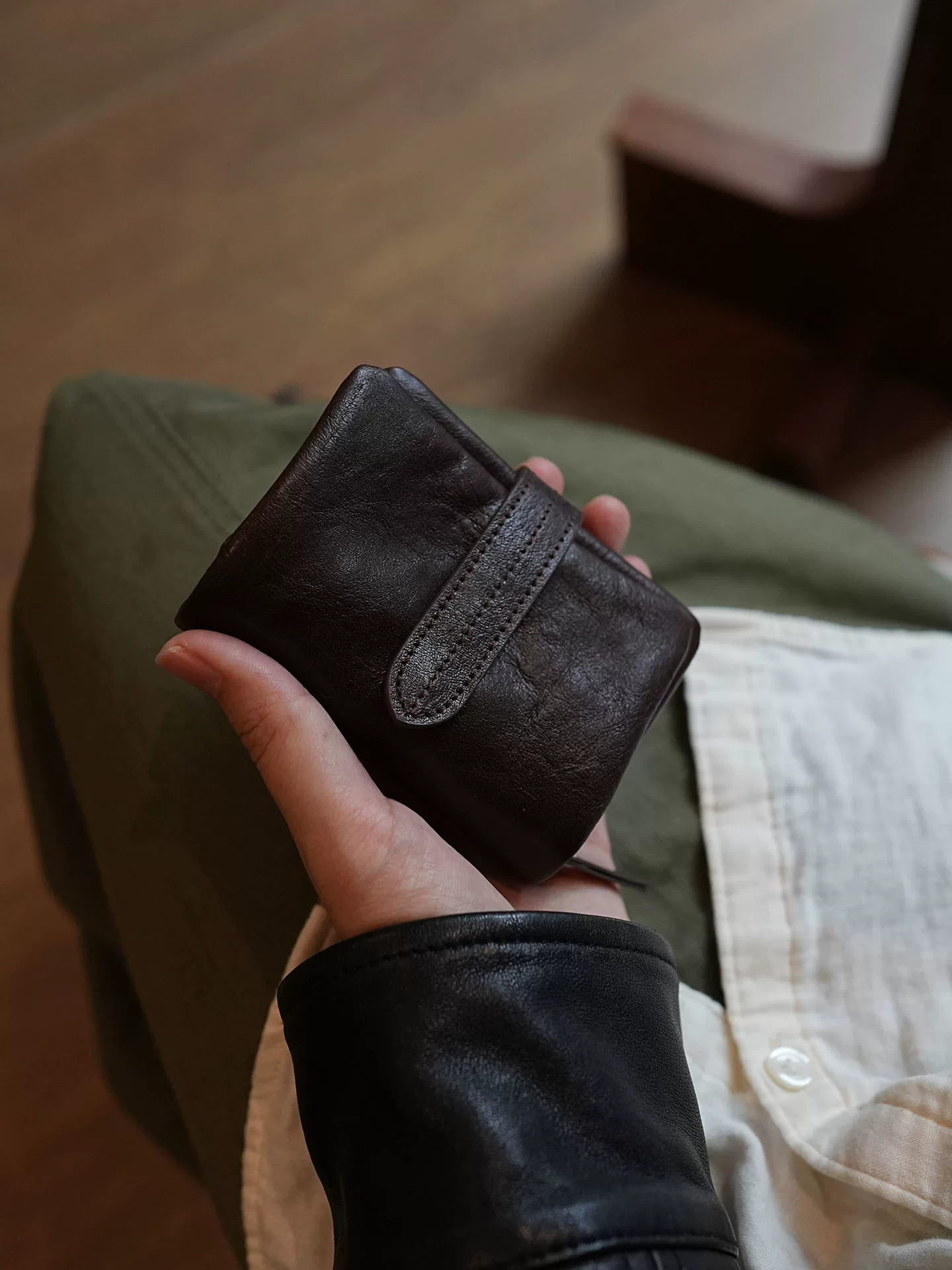 李記 | 原創手工真皮 | 軟糯牛皮の塔扣短款錢包ls93號