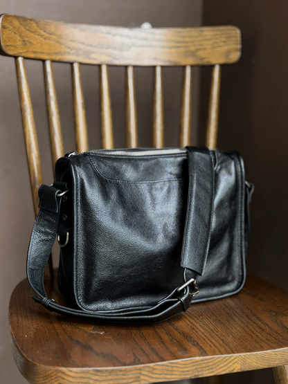 李記 | 原創手工真皮 | 美しく実用的斜唄包m2124號