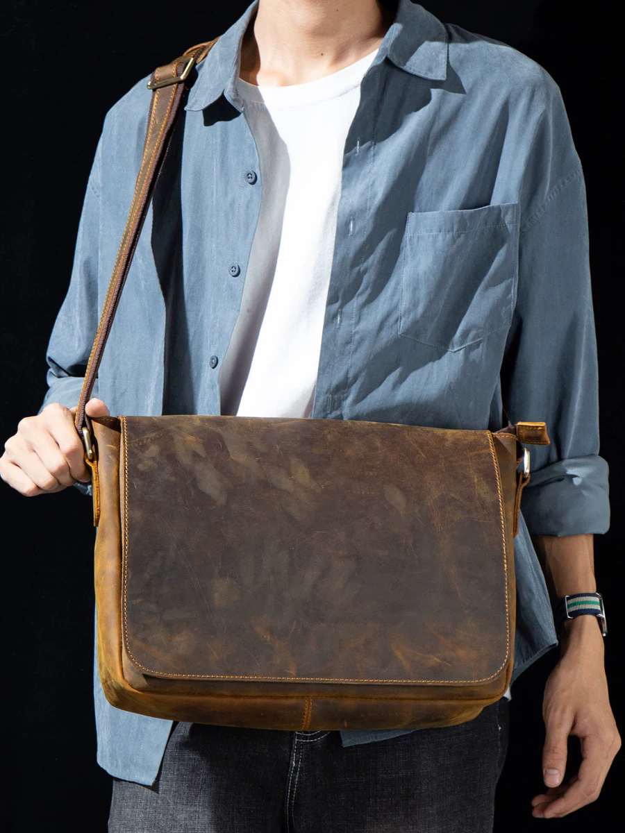 李記 | 原創手工真皮 | 經典回歸！！瘋馬皮復古斜唄包ms1180號