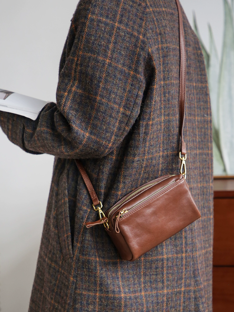 李記 | 原創手工真皮 | 皮質很顯高級の斜唄包ms193號