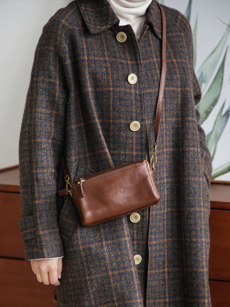 李記 | 原創手工真皮 | 皮質很顯高級の斜唄包ms193號